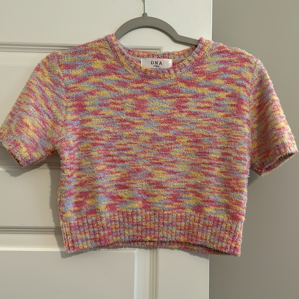 DNA multicolor short sleeve sweater